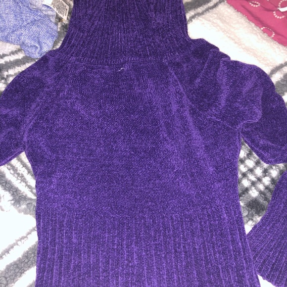 Purple Suzy shier turtle neck - Picture 4 of 4